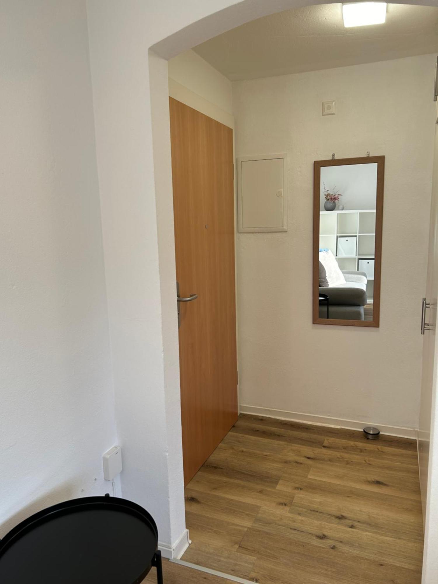 Schoene 1-Zimmer Wohnung Am Bahnhof 2 Parkplaetze ซอนโทเฟิน ภายนอก รูปภาพ
