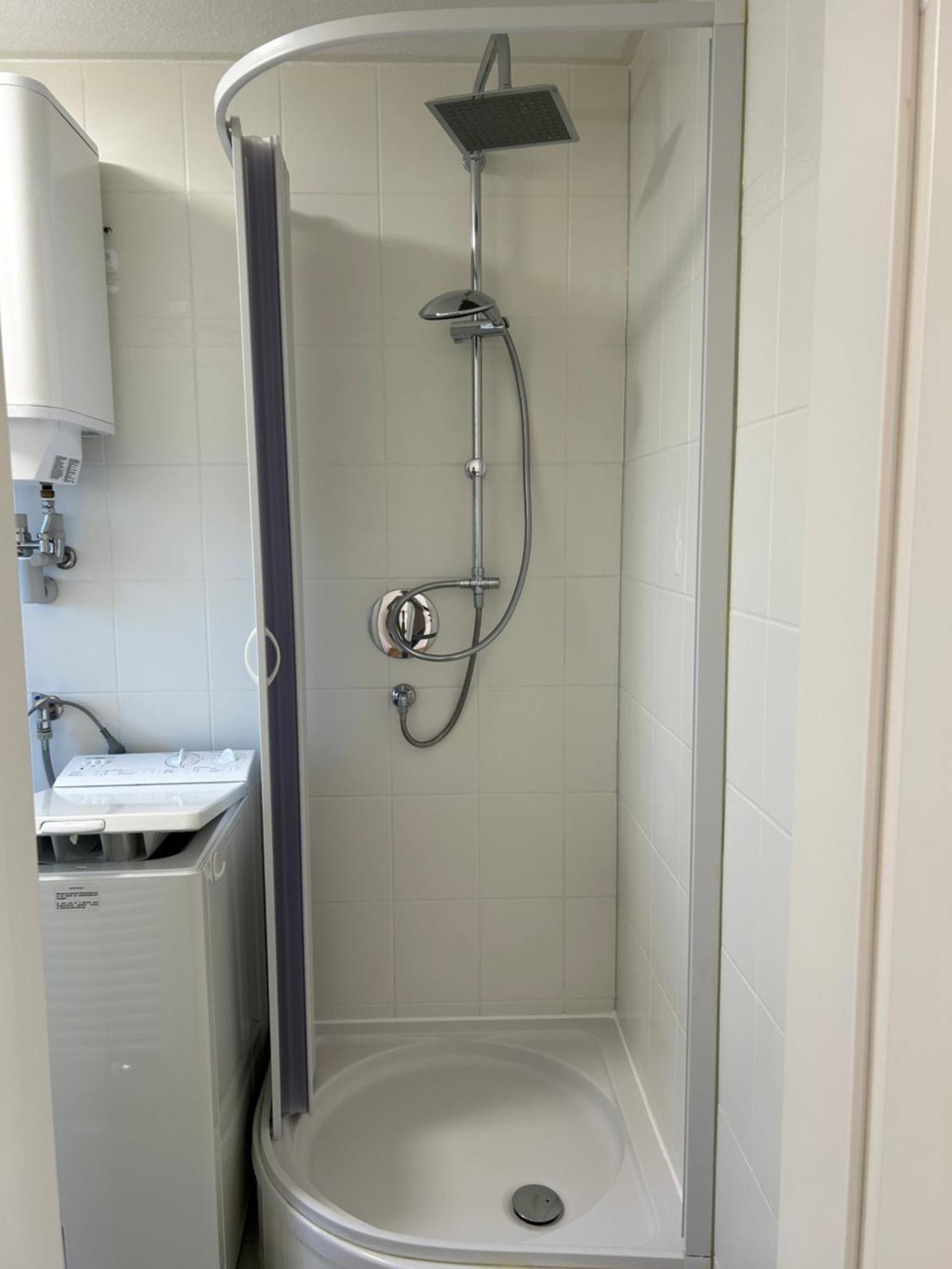Schoene 1-Zimmer Wohnung Am Bahnhof 2 Parkplaetze ซอนโทเฟิน ภายนอก รูปภาพ
