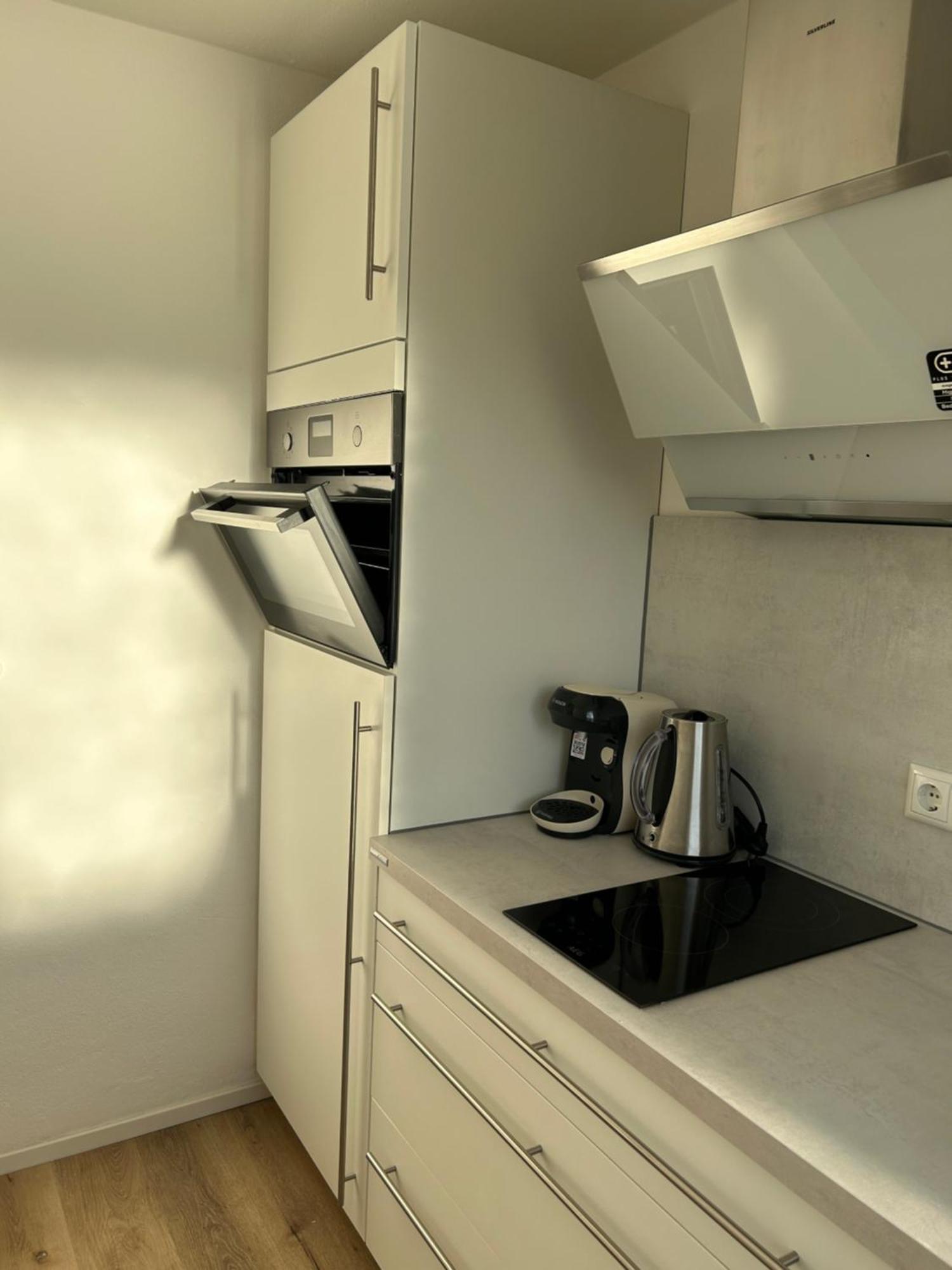 Schoene 1-Zimmer Wohnung Am Bahnhof 2 Parkplaetze ซอนโทเฟิน ภายนอก รูปภาพ